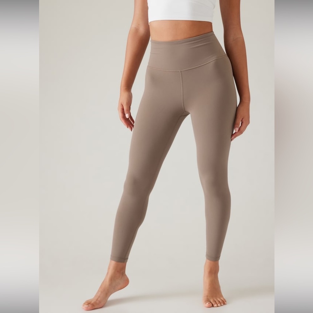 ATHLETA ULTRA HIGH RISE ELATION 7/8